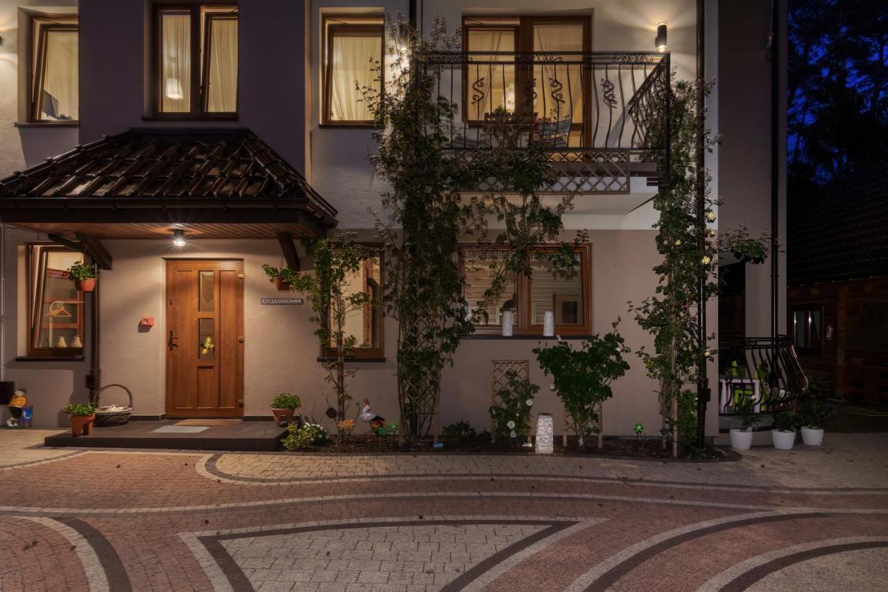 Veranda Domy I Apartament Поберово Екстериор снимка