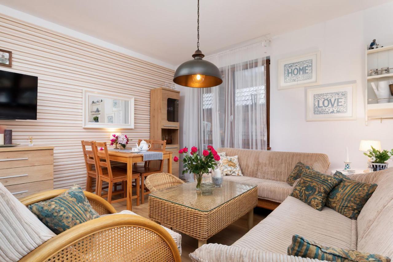 Veranda Domy I Apartament Поберово Екстериор снимка