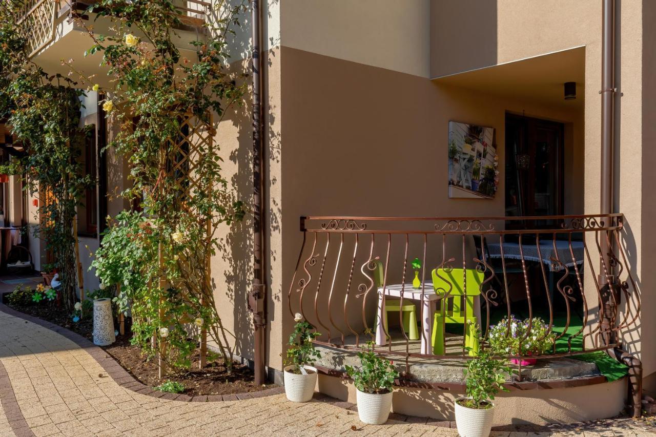 Veranda Domy I Apartament Поберово Екстериор снимка
